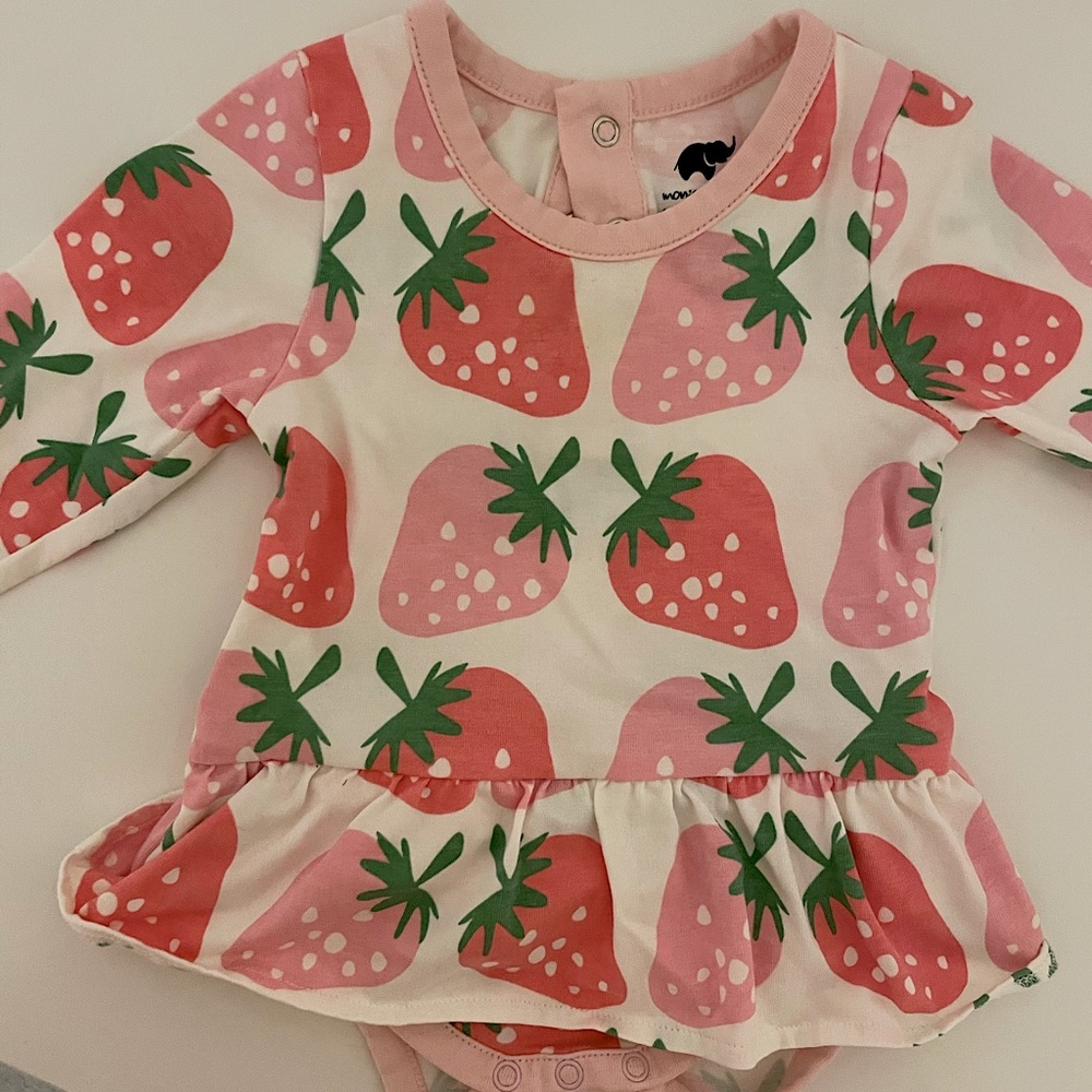 Long sleeve dressed up body suit strawberry snap